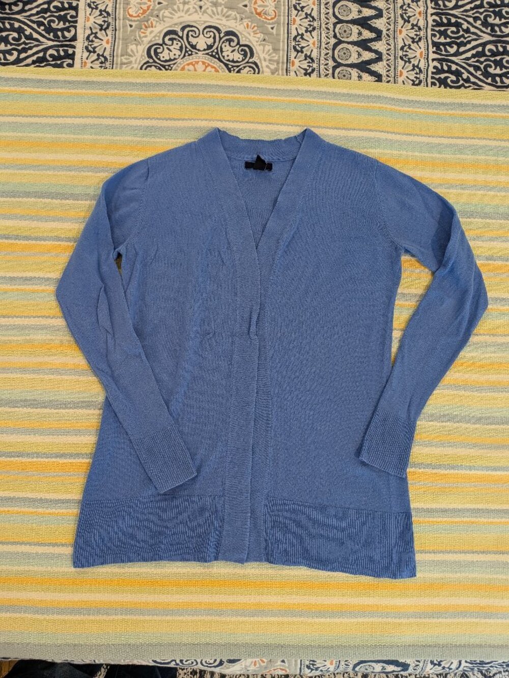 ⭐ Gap periwinkle blue cardigan XS